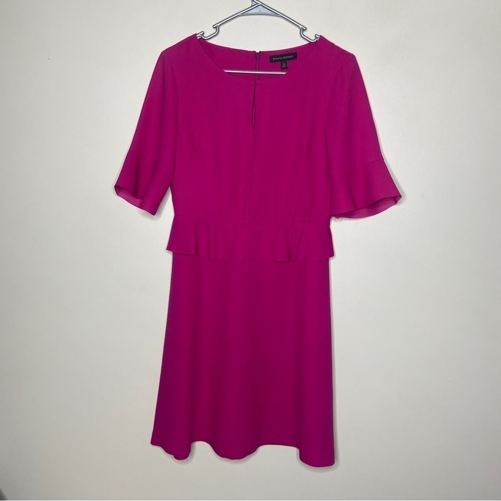 Banana Republic Knee Length Peplum Short Sleeve Dress 2